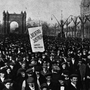 1909. Manifestation durant la Semaine tragique (Barcelone, Espagne).